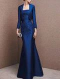 Robe deux pièces sirène / trompette pour la mère de la mariée, invitée de mariage, élégante, sans bretelles, longueur sol, satin, dentelle, manches trois-quarts avec appliqués, couleur unie