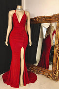 Vestido de fiesta largo rojo sirena con escote en V, tirantes al cuello, sin mangas y abertura lateral