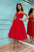 Vestido de fiesta corto de tul con tirantes estilo espagueti rojo y corte en A