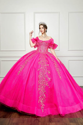 Schulterfreies Korsett-Ballkleid mit Rüschen von Petite Adele PQ1042