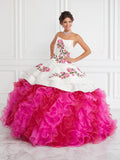 Abito da Quinceañera Floreale con Scollatura Asimmetrica e Balze di LA Glitter 24064