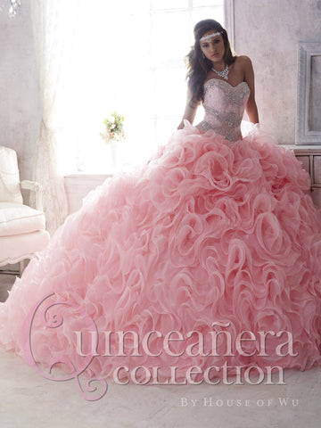 Vestido de quinceanera com folhos e minissaia da House of Wu 26801
