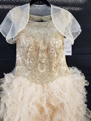 Ärmelloses Quinceanera-Kleid mit Rüschen von House of Wu 26835