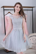 Abito da Homecoming Corto Mini con Scoop Sash e Appliques PG119