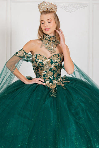 Ballkleid mit Pailletten und Cape-Ärmeln von Cinderella Couture 8064J