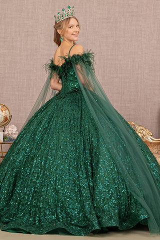 Ballkleid mit Pailletten und Cape-Ärmeln und Federn von Elizabeth K GL3169