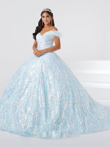 Vestido de quinceanera com lantejoulas e penas da Fiesta Gowns 56464