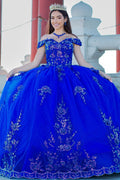 Abito da Ballo in Tulle con Spalle Scoperte e Paillettes di Cinderella Couture 8100J