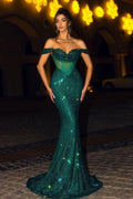 Vestidos de gala sirena largos de tirantes caídos color verde oscuro con lentejuelas