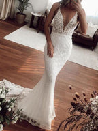 Sexy langes Meerjungfrau-V-Ausschnitt Spitze Tüll Brautkleid