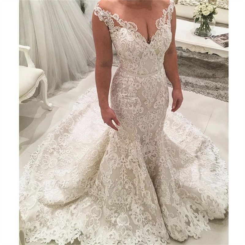 Sexy langes Meerjungfrau-V-Ausschnitt-Trägerkleid mit Applikationen und Spitze für die Hochzeit