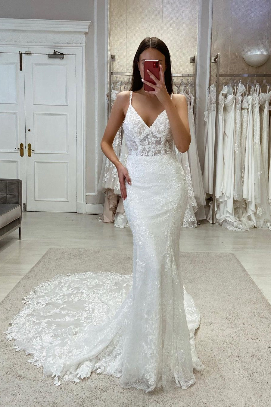 Sexy Meerjungfrau-V-Ausschnitt-Trägerkleid aus Spitze ohne Ärmel für die Hochzeit