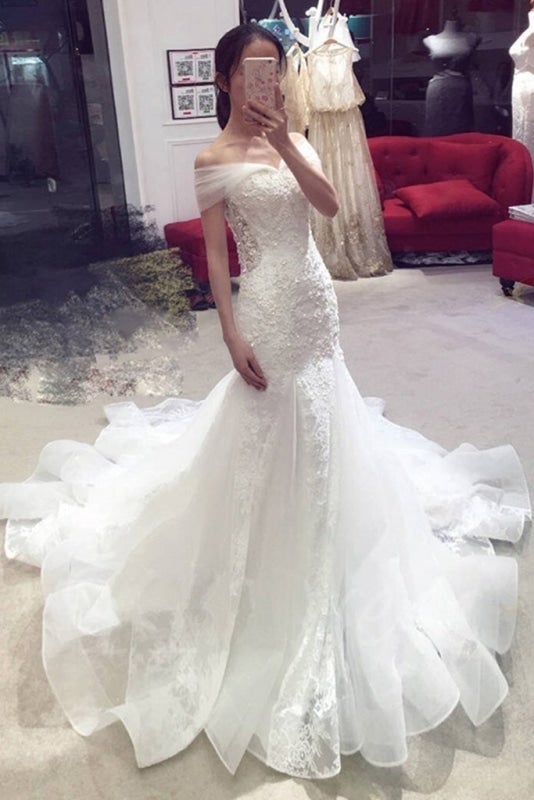 Sexy Hübsche Meerjungfrau Trägerlos Kapellenzug Spitze Applikation Elegantes Brautkleid