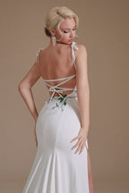 Sexy Trägerloses Meerjungfrau-Spitzenkleid mit Spaghettiträgern aus Satin in Bodenlänge