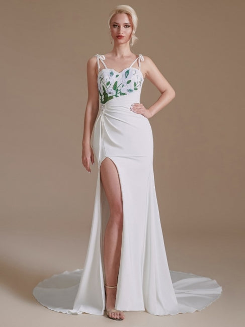 Sexy Trägerloses Meerjungfrau-Spitzenkleid mit Spaghettiträgern aus Satin in Bodenlänge