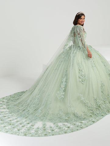 Transparentes Quinceanera-Kleid mit Cape-Handschuh von House of Wu 26070