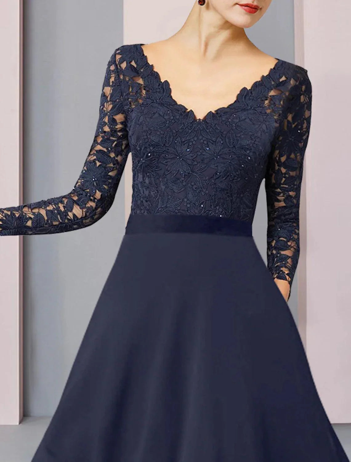 Vestido de mãe da noiva com bainha/coluna, convidada de casamento, vintage, elegante, decote em V, assimétrico, chiffon, renda, manga comprida com pregas