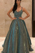 Robe de bal scintillante longue en ligne A sans manches à bretelles spaghetti et encolure en V à paillettes