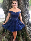 Robe courte trapèze asymétrique en dentelle pour bal de promo ou soirée de rentrée