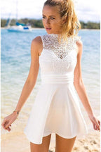 Vestido Corto de Espalda Abierta Blanco de Satén Elástico para Baile de Bienvenida con Encaje PG128