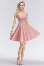 Kurzes Rosa Sweetheart Einfaches Brautjungfernkleid Ärmelloses Homecoming-Kleid