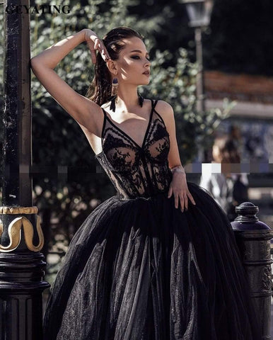 NumberSea Kurzes, knielanges schwarzes Brautkleid mit V-Ausschnitt