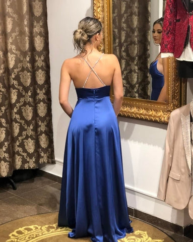 Schlichtes, langes, blaues Abendkleid in A-Linie mit Schlitz vorne und Trägern