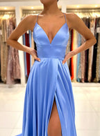 Vestido de festa comprido, simples, decote em V, sem mangas, em cetim, com racha