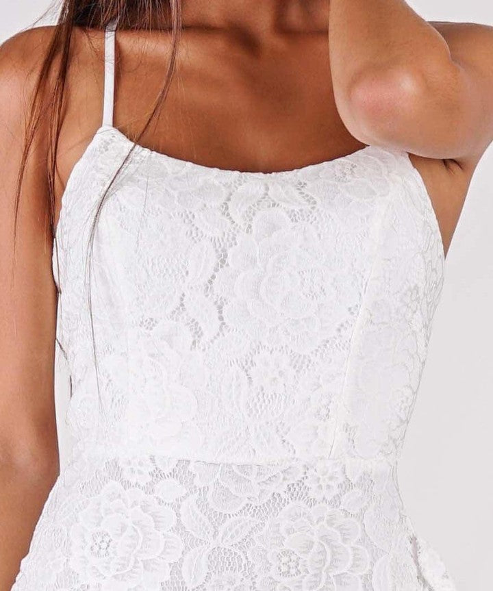 Einfaches langes Meerjungfrau-Trägerloses Hochzeitskleid mit Spaghettiträgern und Seitenschlitz