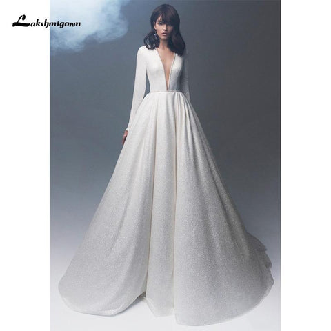 NumberSea Schlichtes Brautkleid mit langen Ärmeln und V-Ausschnitt in A-Linie