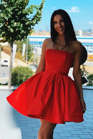 Schlichtes, trägerloses, kurzes, formelles Homecoming-Kleid aus rotem Satin, PD376