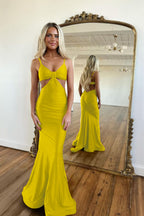 Schlichtes königsblaues langes Meerjungfrau-Abendkleid mit Spaghettiträgern