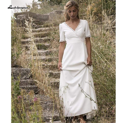 NumberSea Schlichtes Brautkleid mit kurzen Ärmeln und V-Ausschnitt, Strand-Schleppe