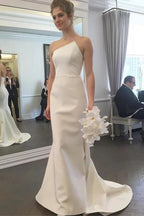 Einfaches trägerloses hübsches Meerjungfrau-Langes elegantes elfenbeinfarbenes Schleppbahn Elegantes Brautkleid