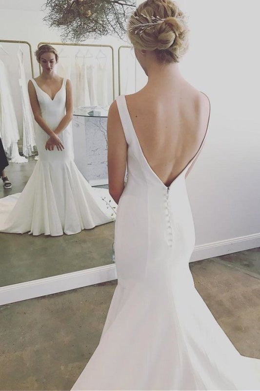 Einfaches V-Ausschnitt Hübsche Meerjungfrau Lange Strand Rückenfreies Elegantes Brautkleid