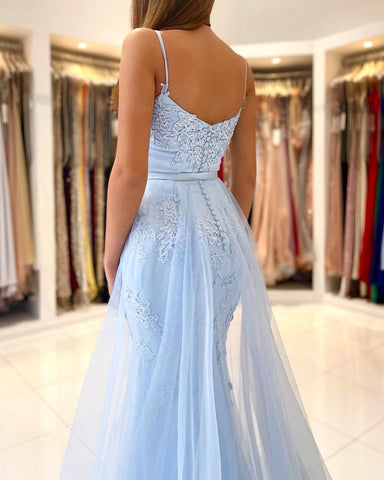Vestido de noite comprido em tule com renda azul-celeste e decote em coração, sereia