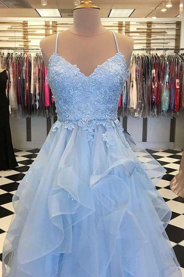 Vestido de baile com saia de folhos azul-celeste e alças finas PG889