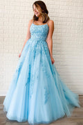 Vestido de Noche Largo en Azul Celeste con Corte en A, Sin Tirantes, Tirantes Espagueti, Aplicaciones y Espalda Abierta