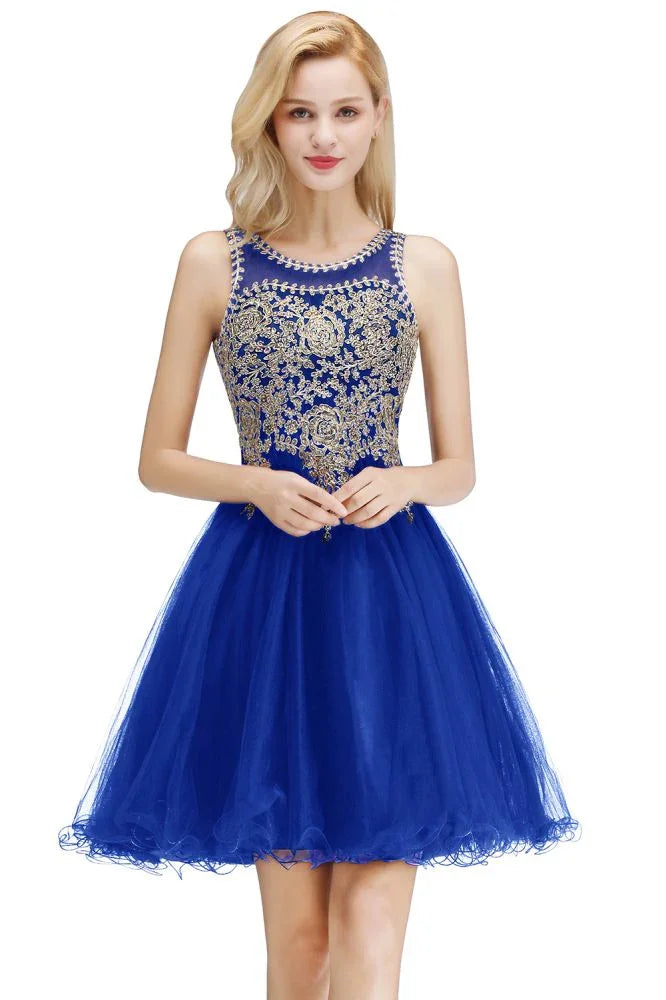 Ärmelloses A-Linien-Cocktailkleid mit funkelnden Perlen für den Homecoming-Ball