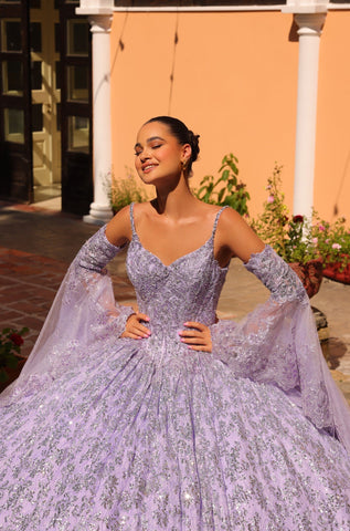 Ärmelloses Quinceanera-Kleid mit Glockenärmeln von Amarra 54303