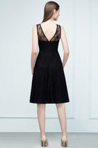 Sleeveless Lace A-line Knee Length Bridesmaid Dresses