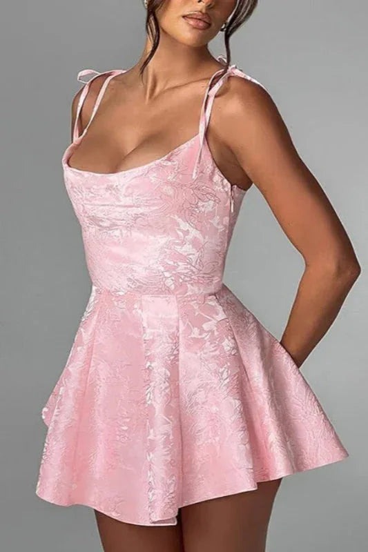 Glamouröses Träger-Satin-Mini-Partykleid Jacquard-ärmelloses Homecoming-Kleid