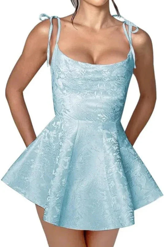 Glamouröses Träger-Satin-Mini-Partykleid Jacquard-ärmelloses Homecoming-Kleid