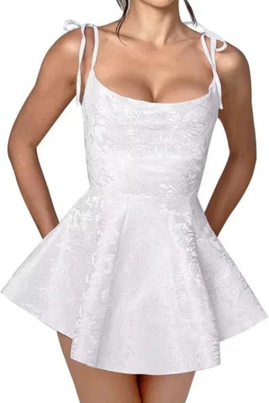 Glamouröses Träger-Satin-Mini-Partykleid Jacquard-ärmelloses Homecoming-Kleid