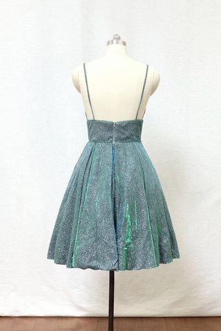 Kurzes Homecoming-Kleid mit Spaghettiträgern, silbergrünem Glitzer und Taschen, PD428