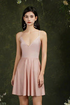 Trägerloses Abendkleid mit Spaghettiträgern in Satin, A-Linie, kurz