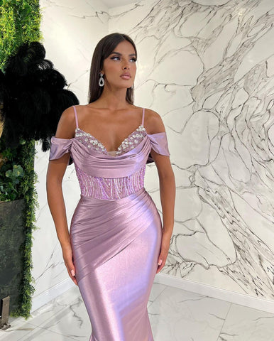 Vestido de noite comprido azul royal com alças finas e decote em coração, estilo sereia, em cetim