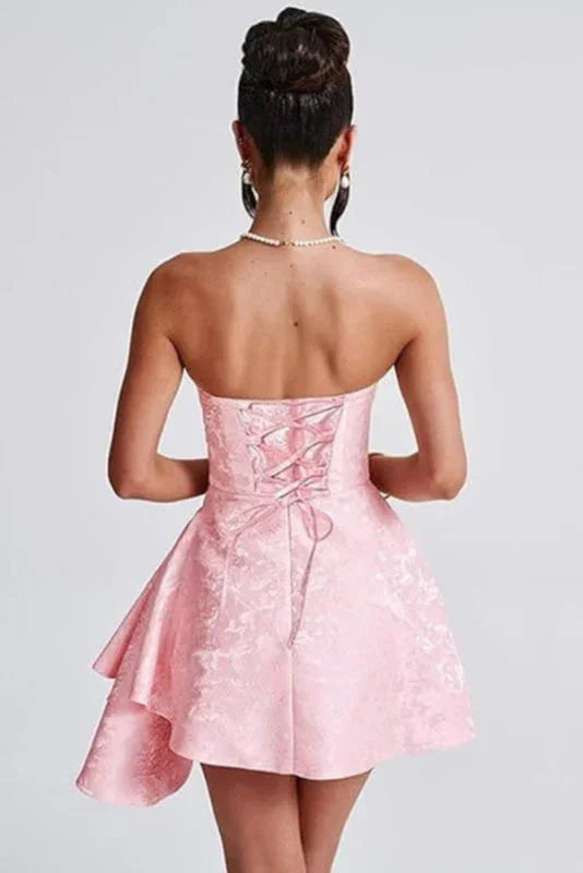 Wunderschönes gerafftes Satin-Minikleid für Partys trägerlos mit floralem Jacquard und Tasche für den Homecoming-Ball