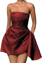 Wunderschönes gerafftes Satin-Minikleid für Partys trägerlos mit floralem Jacquard und Tasche für den Homecoming-Ball
