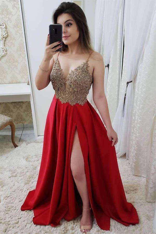 Langes, kastanienbraunes Ballkleid mit Perlenbesatz in A-Linie, mit Schlitz und goldener Spitze, PG871